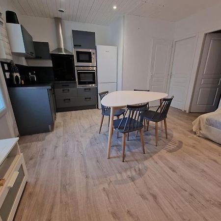 Superbe Appartement Renove A Neuf Centre Bourg Brem-Sur-Mer Exteriör bild