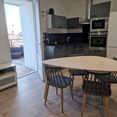 Superbe Appartement Renove A Neuf Centre Bourg Brem-Sur-Mer Exteriör bild